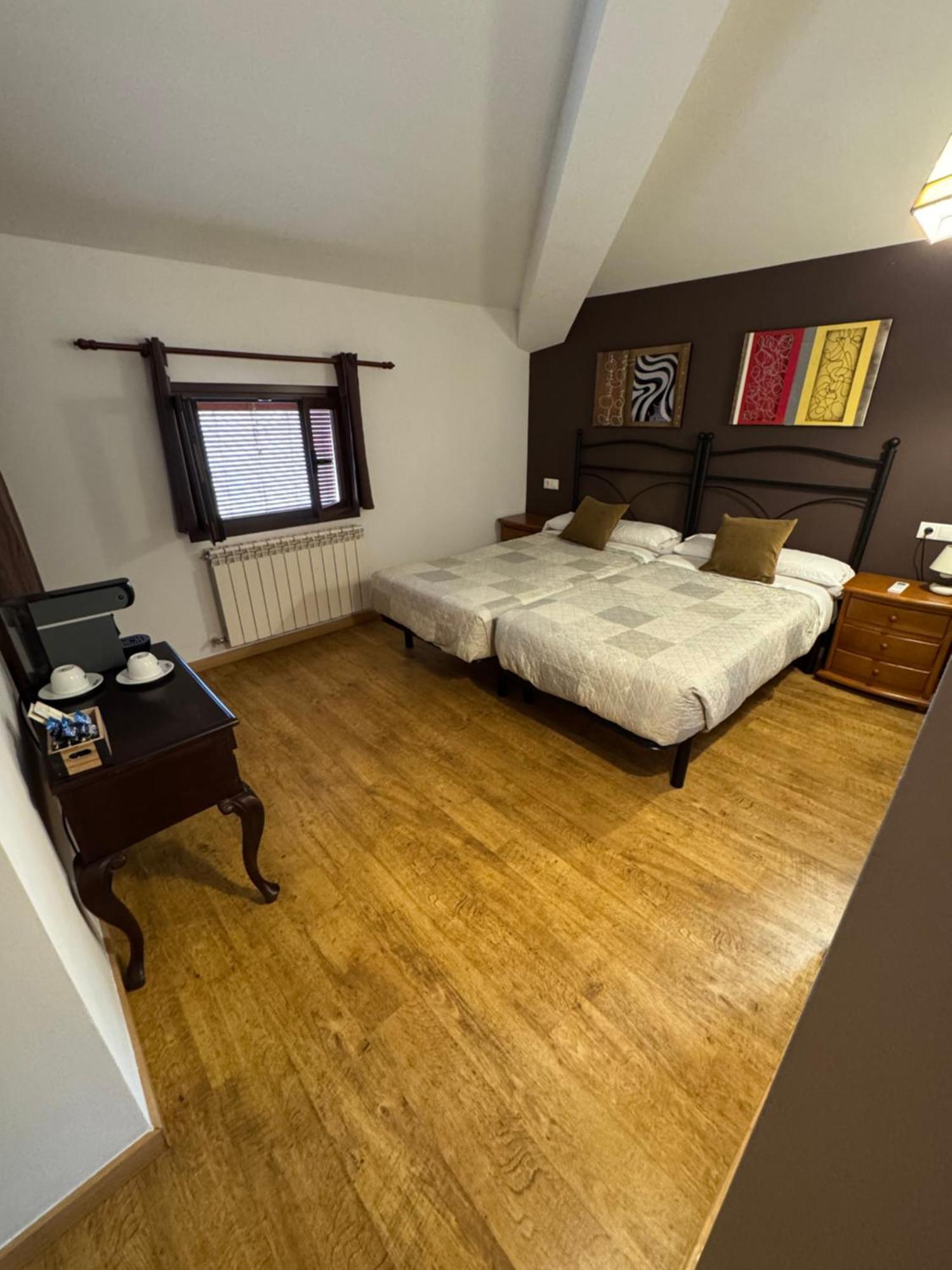 Casa Rural Marga Tardienta Екстериор снимка